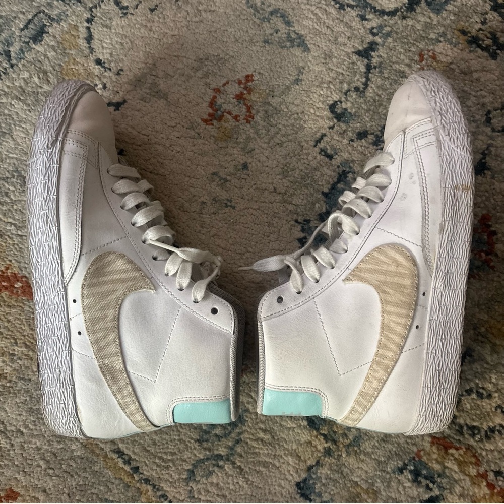 Nike White Blazer Sneakers - Picture 11 of 16